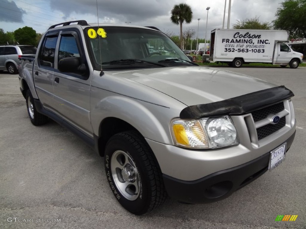 2004 Explorer Sport Trac XLT - Silver Birch Metallic / Medium Dark Flint/Dark Flint photo #10