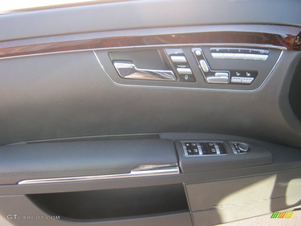 2012 S 550 Sedan - Paladium Silver Metallic / Black photo #6