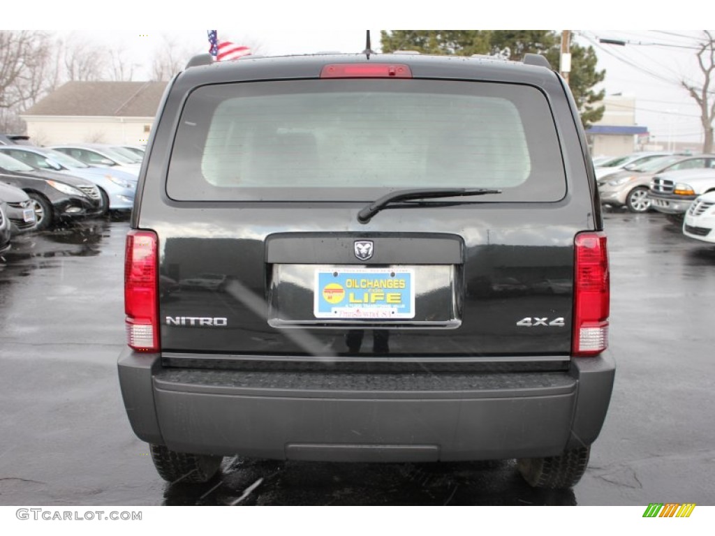 2008 Nitro SXT 4x4 - Brilliant Black Crystal Pearl / Dark Slate Gray/Light Slate Gray photo #11