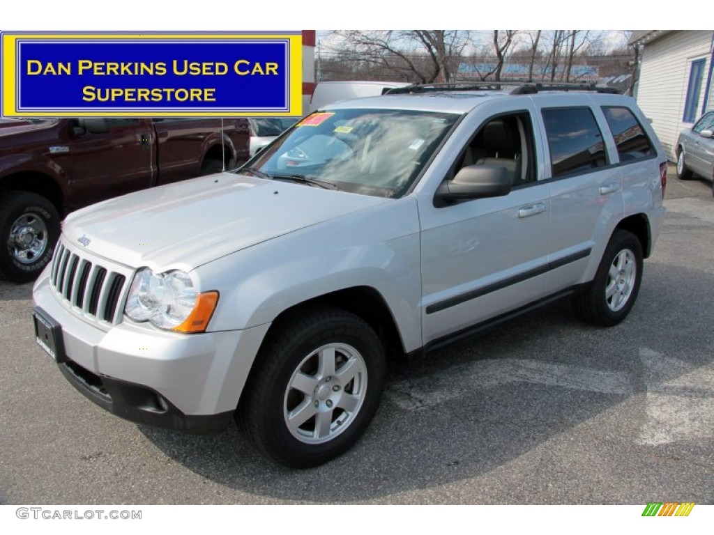 2008 Grand Cherokee Laredo 4x4 - Bright Silver Metallic / Dark Slate Gray photo #1