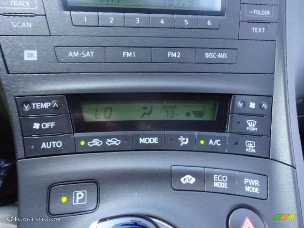2011 Toyota Prius Hybrid III Controls Photos