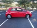 Absolutely Red - Yaris LE 3 Door Photo No. 8