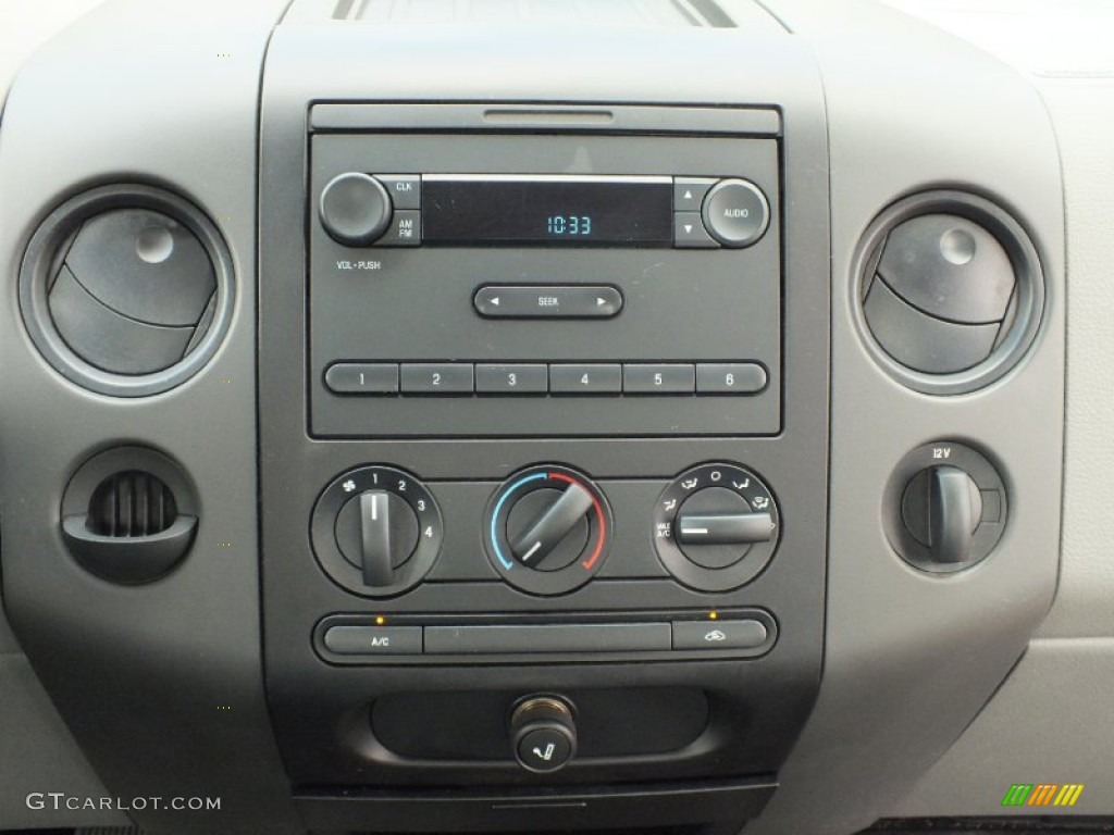 2008 Ford F150 XL Regular Cab Controls Photo #62196346