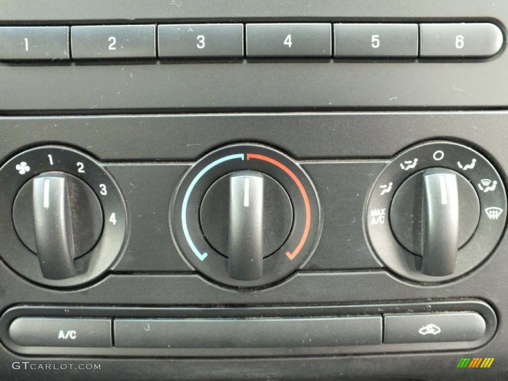 2008 Ford F150 XL Regular Cab Controls Photo #62196362