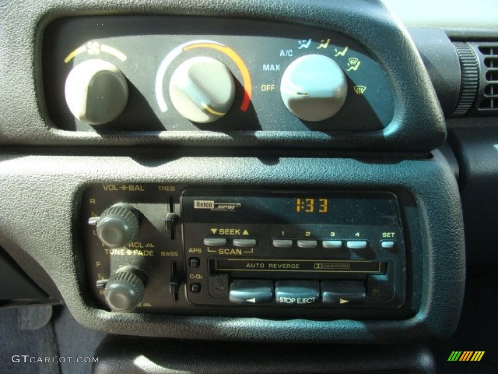 1993 Chevrolet Camaro Z28 Coupe Controls Photos