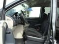 Dark Charcoal Pearl - Grand Caravan Mainstreet Photo No. 9