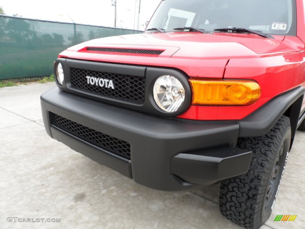 2012 FJ Cruiser Trail Teams Special Edition 4WD - Radiant Red / Dark Charcoal photo #10