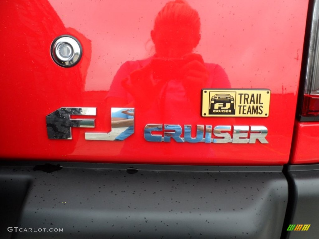 2012 FJ Cruiser Trail Teams Special Edition 4WD - Radiant Red / Dark Charcoal photo #16