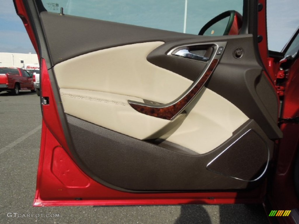 2012 Buick Verano FWD Cashmere Door Panel Photo #62201819