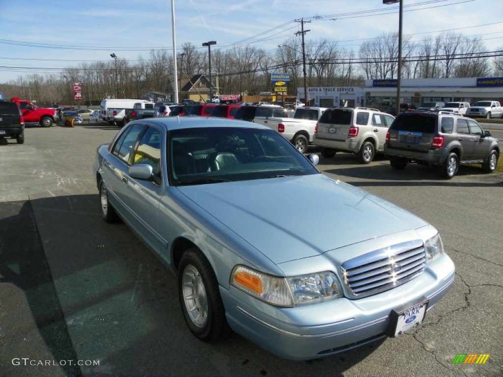 1999 Crown Victoria LX - Light Blue Metallic / Dark Denim Blue photo #2