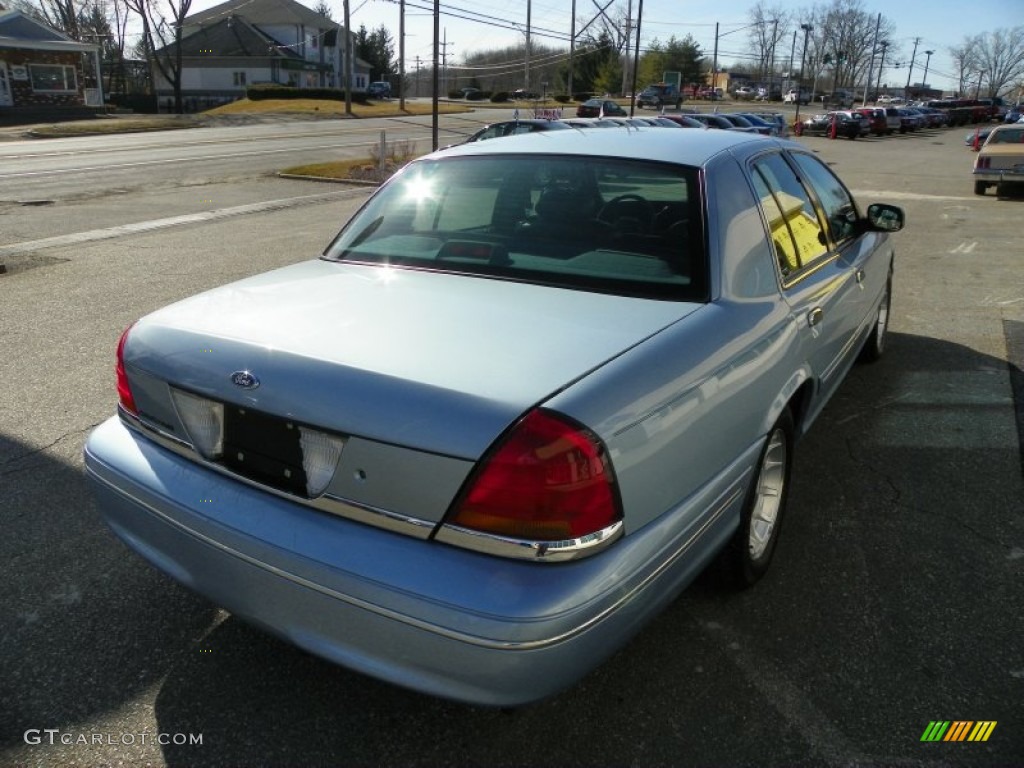 1999 Crown Victoria LX - Light Blue Metallic / Dark Denim Blue photo #3