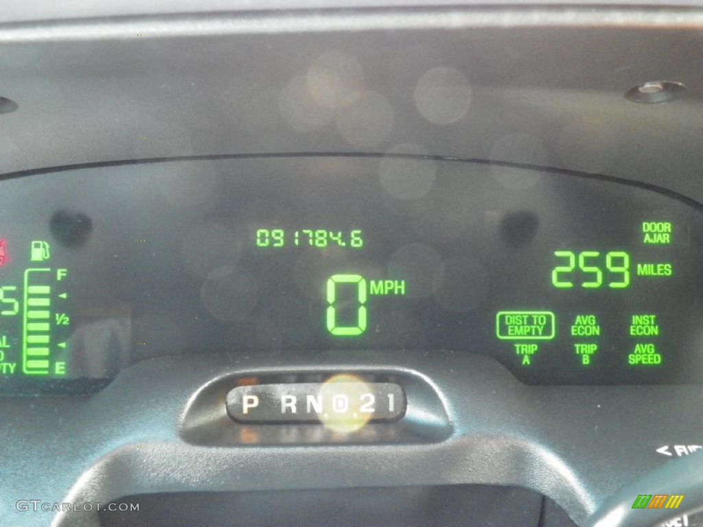 1999 Ford Crown Victoria LX Gauges Photo #62202383