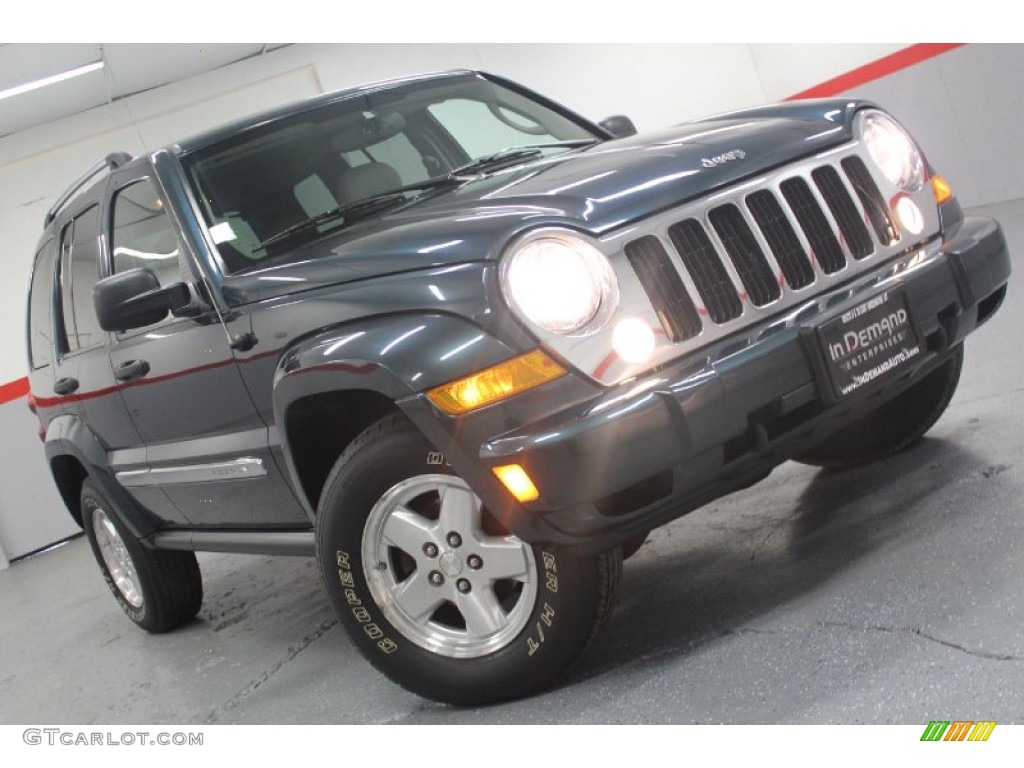 Deep Beryl Green Pearl Jeep Liberty