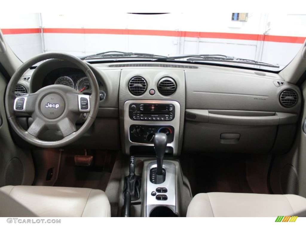 2005 Liberty Limited 4x4 - Deep Beryl Green Pearl / Khaki photo #8