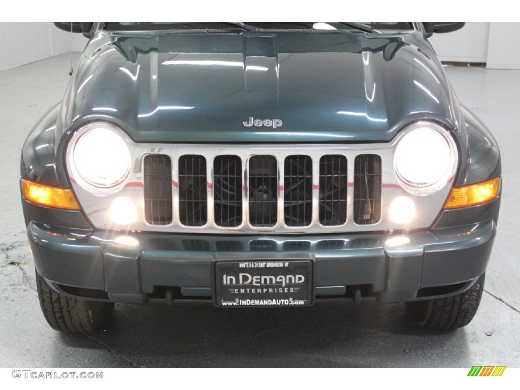 2005 Liberty Limited 4x4 - Deep Beryl Green Pearl / Khaki photo #15