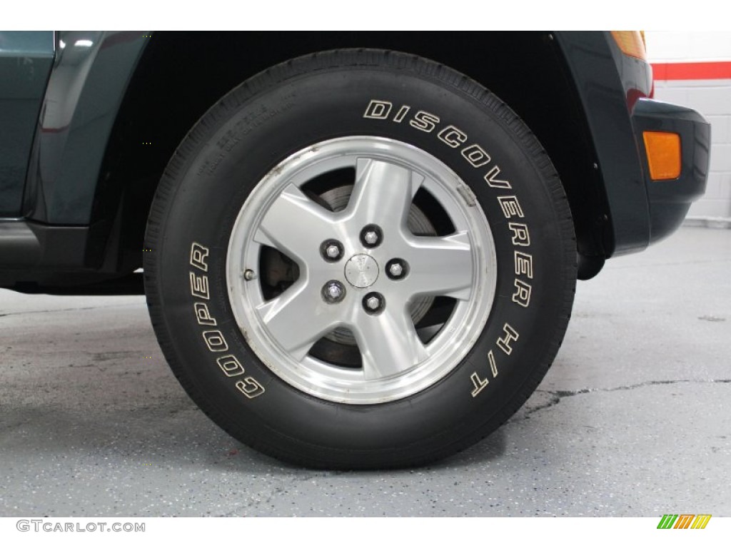 2005 Liberty Limited 4x4 - Deep Beryl Green Pearl / Khaki photo #25