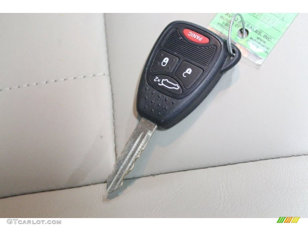 2005 Liberty Limited 4x4 - Deep Beryl Green Pearl / Khaki photo #73