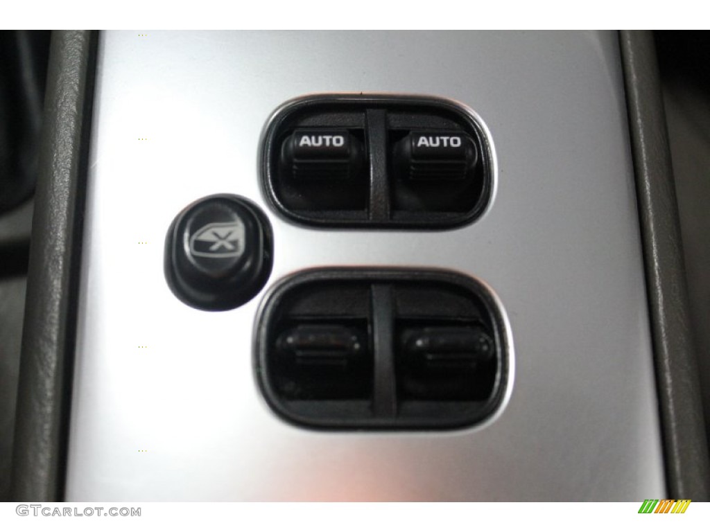 2005 Liberty Limited 4x4 - Deep Beryl Green Pearl / Khaki photo #84