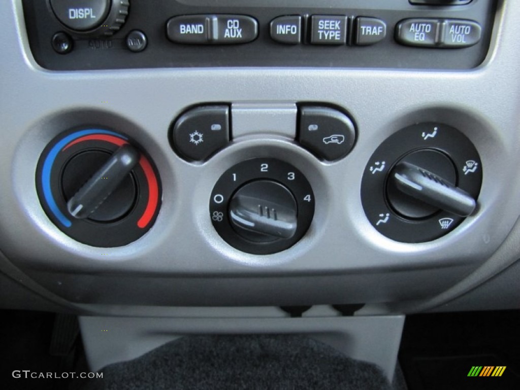 2008 Chevrolet Colorado LS Extended Cab 4x4 Controls Photo #62210448