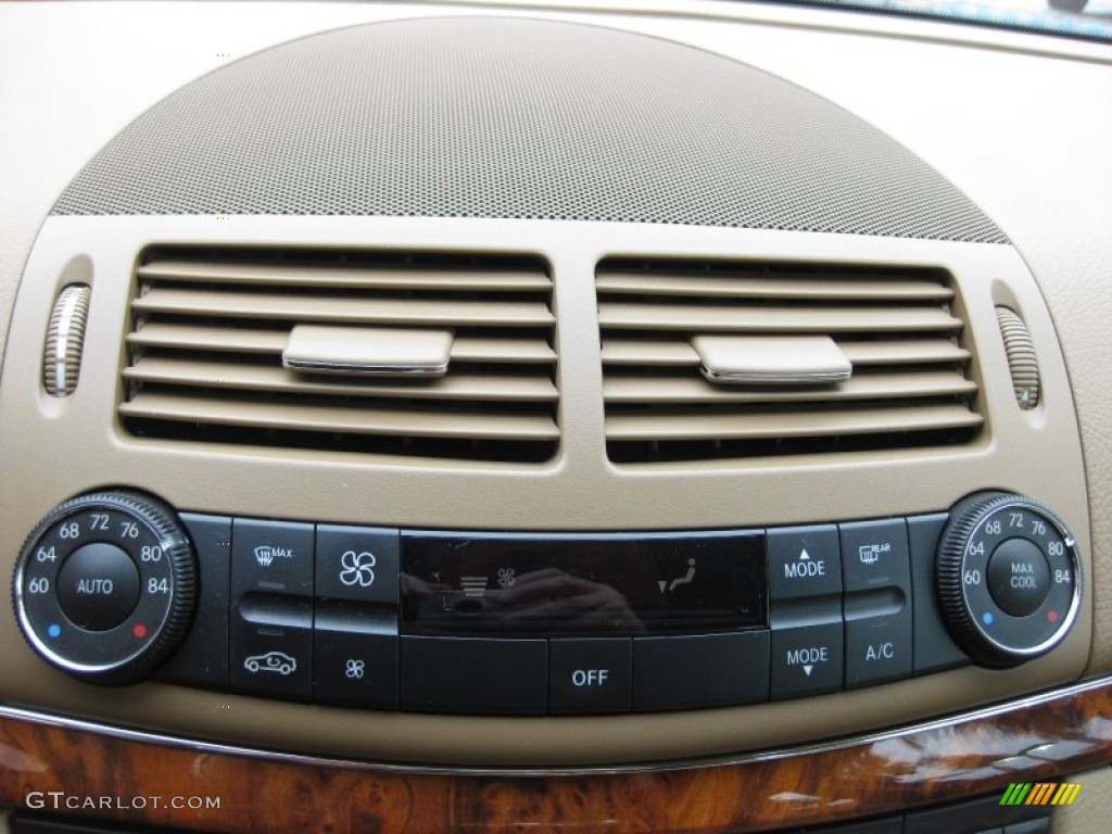 2009 Mercedes-Benz E 350 Sedan Controls Photo #62210549