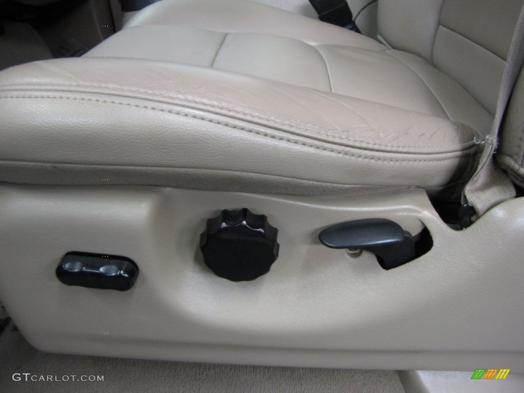 2007 Ford F350 Super Duty Lariat SuperCab 4x4 Front Seat Photos