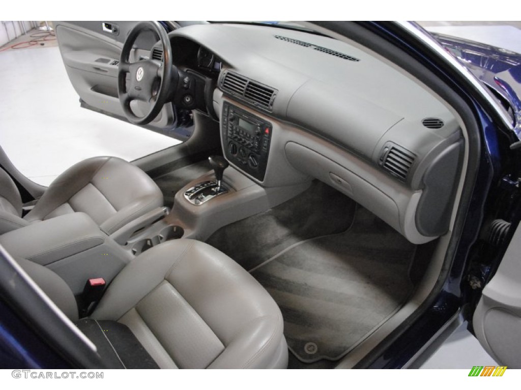 2005 Volkswagen Passat GLS TDI Sedan Interior Color Photos