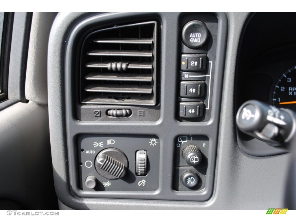 2003 Suburban 1500 LS 4x4 - Redfire Metallic / Gray/Dark Charcoal photo #14