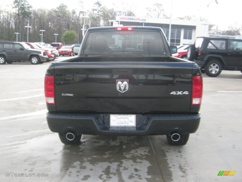 2012 Ram 1500 Express Regular Cab 4x4 - Black / Dark Slate Gray/Medium Graystone photo #4