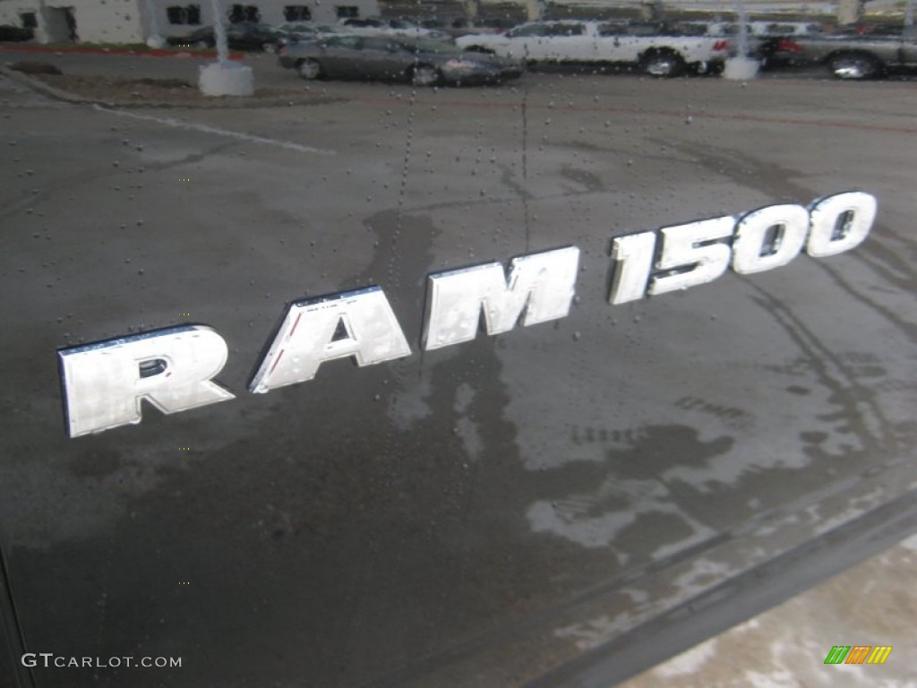 2012 Ram 1500 Express Regular Cab 4x4 - Black / Dark Slate Gray/Medium Graystone photo #23