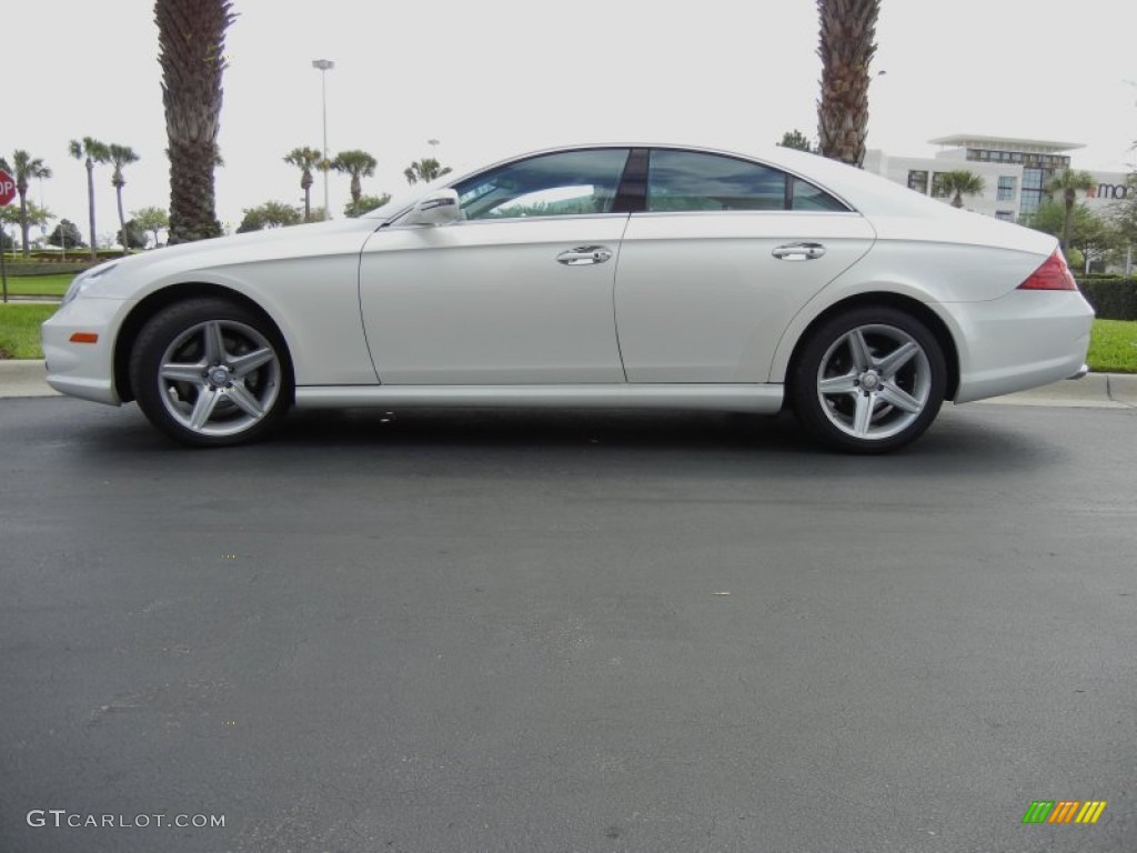 Diamond White Metallic Mercedes-Benz CLS