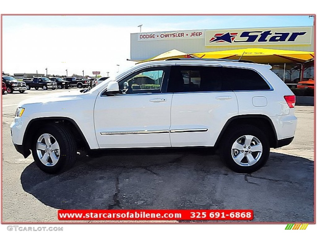 2011 Grand Cherokee Laredo X Package - Stone White / Black photo #2