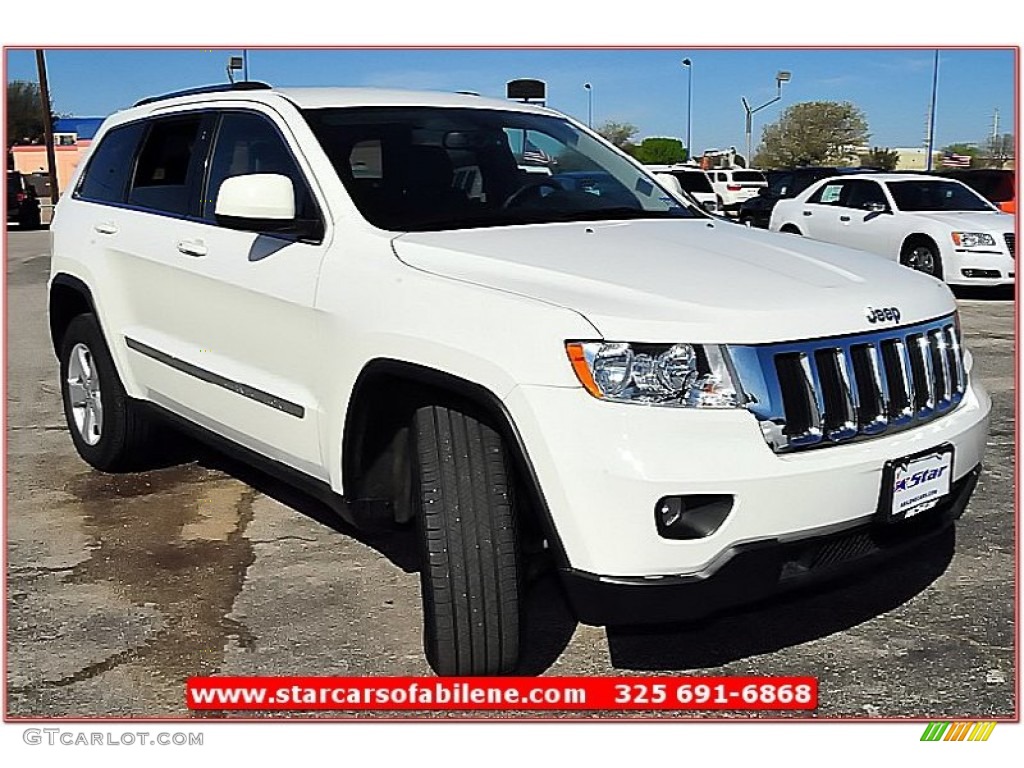 2011 Grand Cherokee Laredo X Package - Stone White / Black photo #9