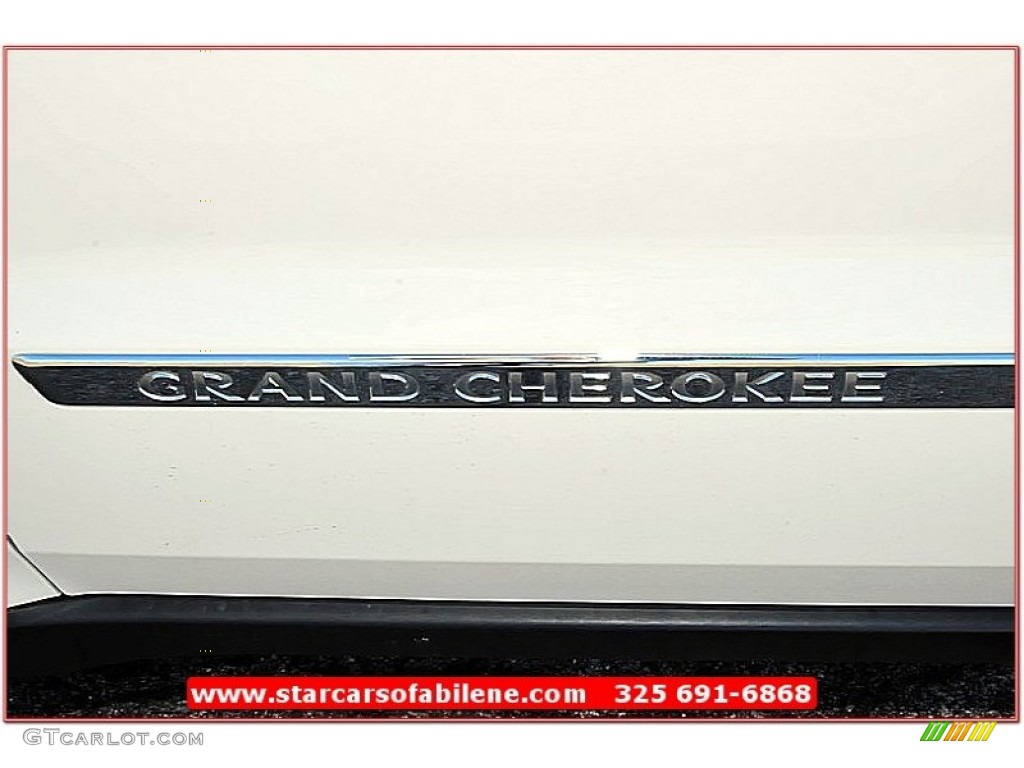 2011 Grand Cherokee Laredo X Package - Stone White / Black photo #12