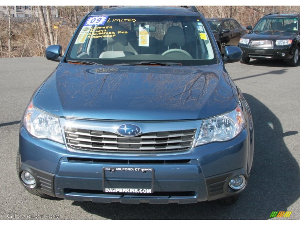 2009 Forester 2.5 X Limited - Newport Blue Pearl / Platinum photo #2