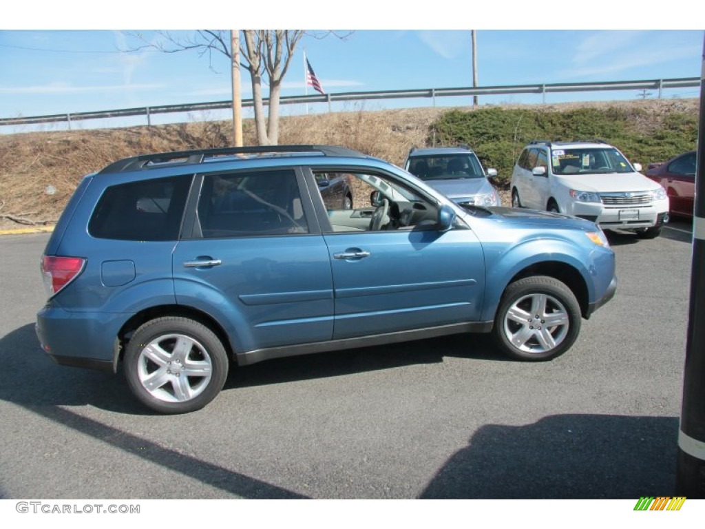 2009 Forester 2.5 X Limited - Newport Blue Pearl / Platinum photo #4