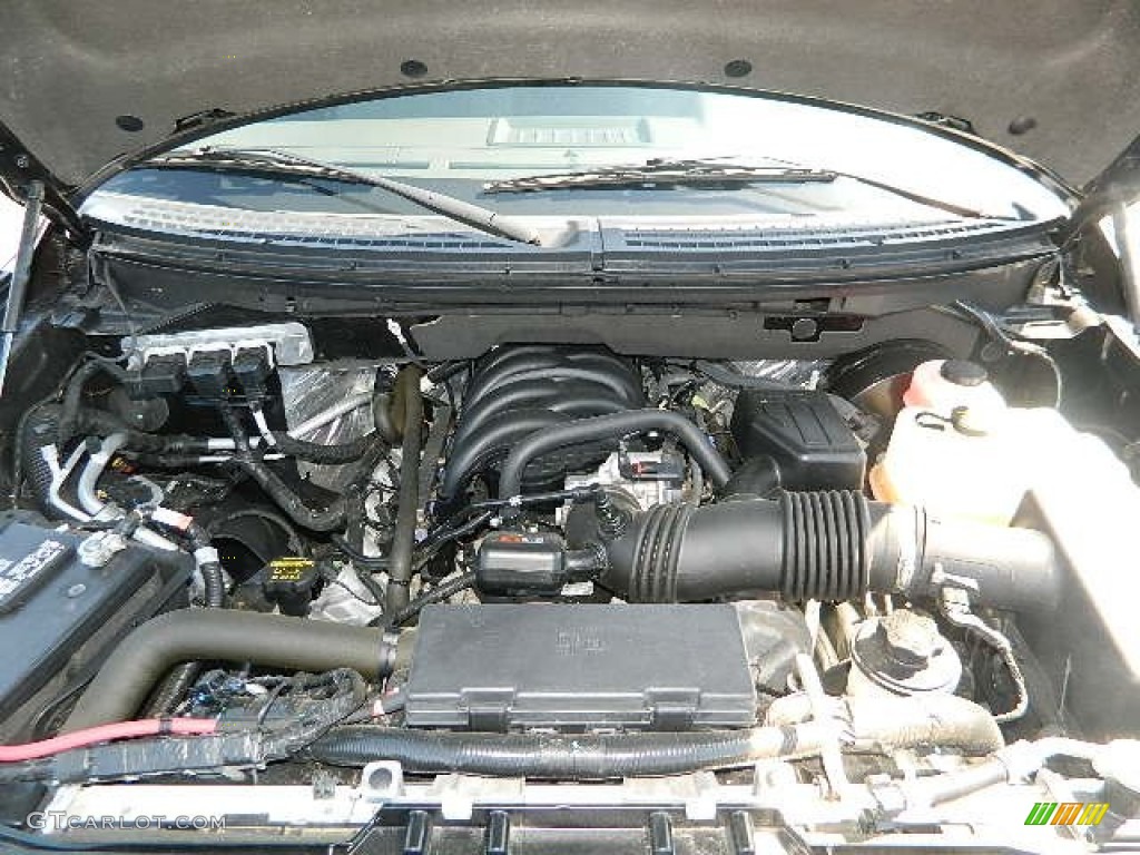 2010 F150 XLT SuperCab - Tuxedo Black / Medium Stone photo #11