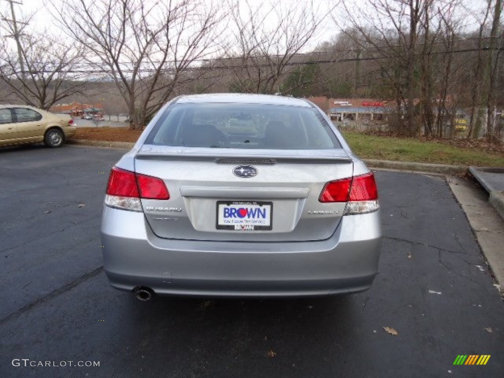 2012 Legacy 2.5i Premium - Ice Silver Metallic / Off Black photo #6