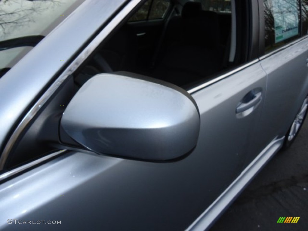 2012 Legacy 2.5i Premium - Ice Silver Metallic / Off Black photo #14