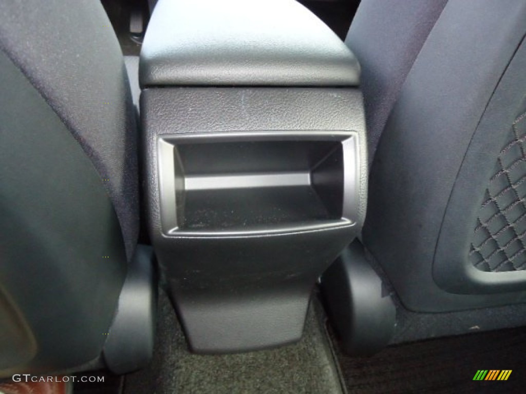 2012 Legacy 2.5i Premium - Ice Silver Metallic / Off Black photo #37