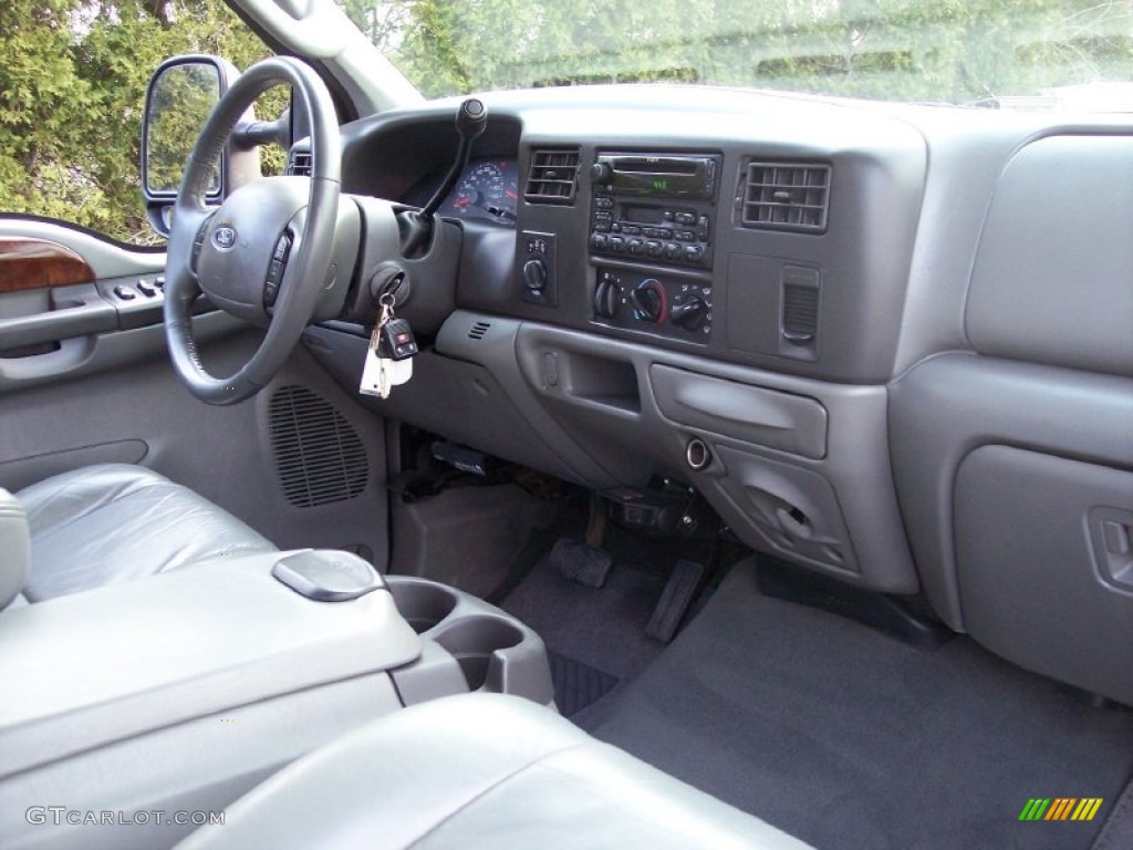 2004 F250 Super Duty Lariat Crew Cab 4x4 - True Blue Metallic / Medium Flint photo #61