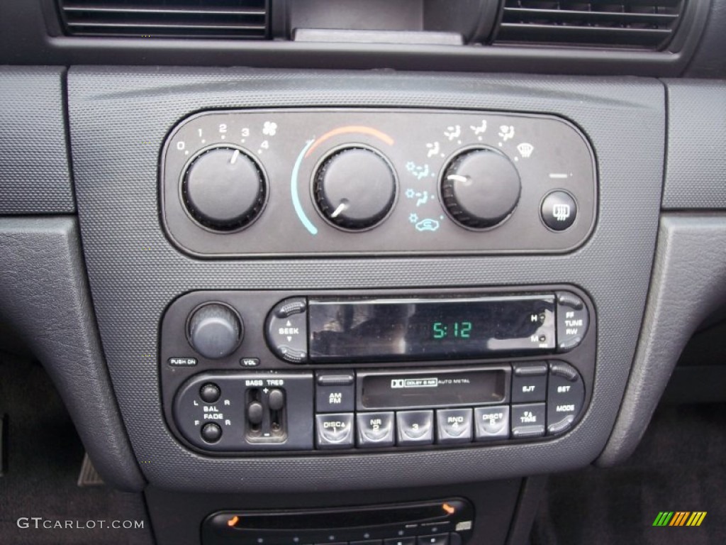 2004 Chrysler Sebring LX Convertible Controls Photo #62234365