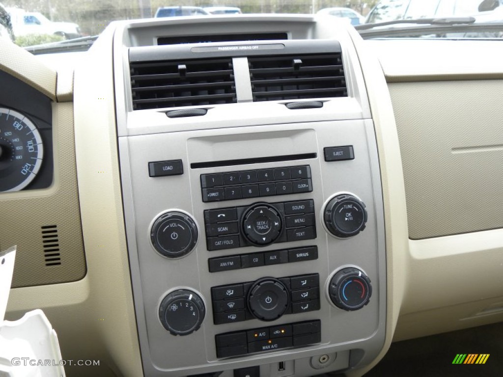 2010 Ford Escape XLT Controls Photo #62234848