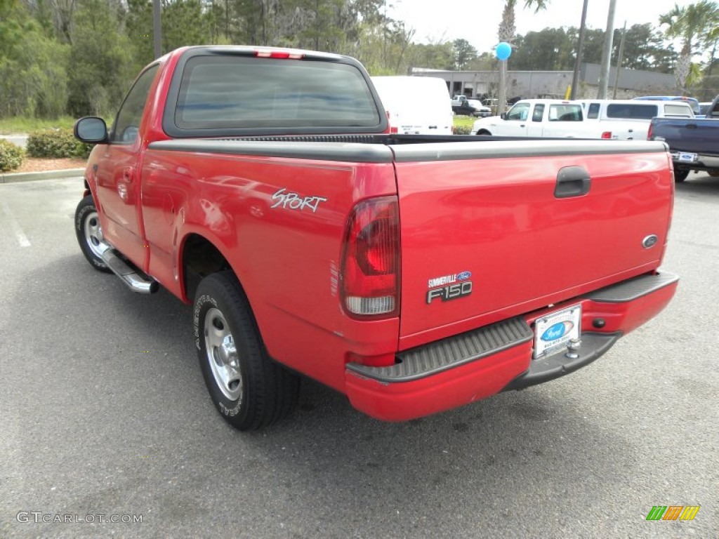2002 F150 XL Regular Cab - Bright Red / Medium Graphite photo #11