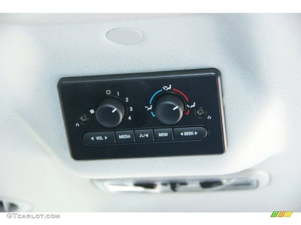 2006 Freestar SE - Norsea Blue Metallic / Flint Grey photo #23
