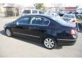 Deep Black - Passat Turbo Sedan Photo No. 6