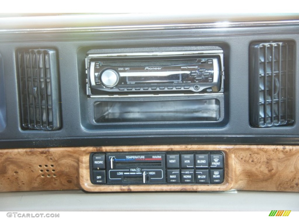 1995 LeSabre Custom - Polo Green Metallic / Beige photo #22