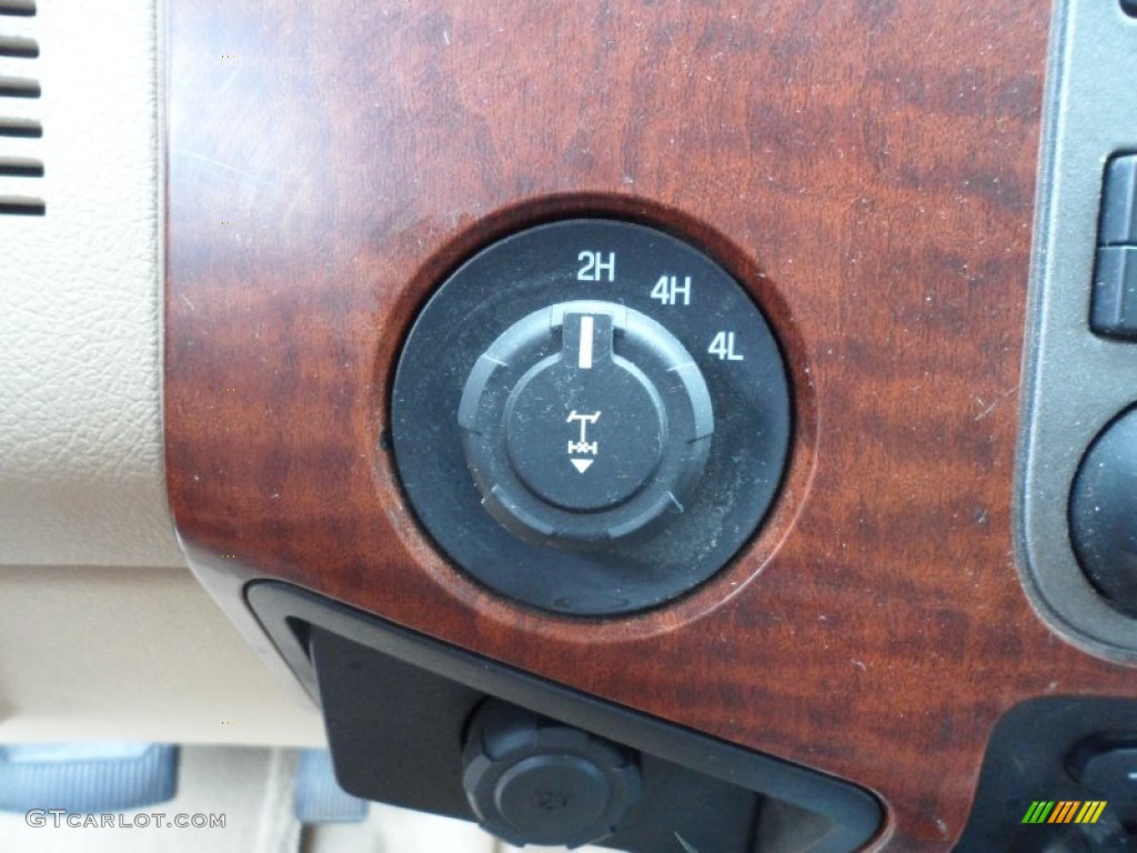 2011 Ford F250 Super Duty King Ranch Crew Cab 4x4 Controls Photo #62240268