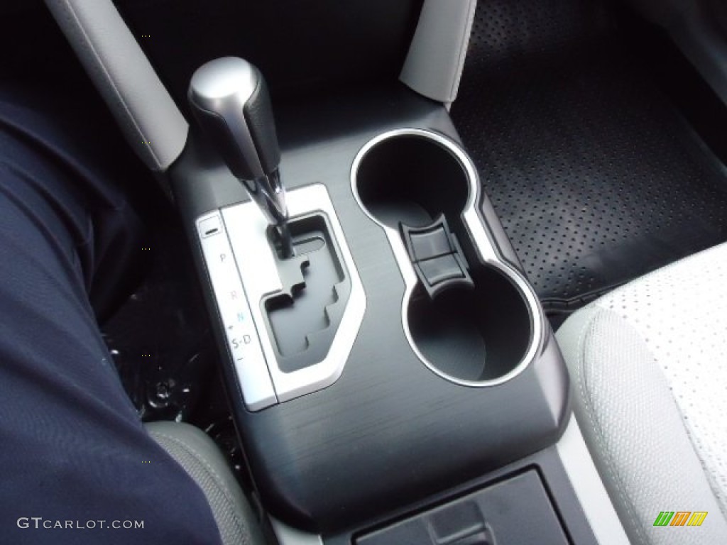 2012 Camry LE - Clearwater Blue Metallic / Ash photo #27