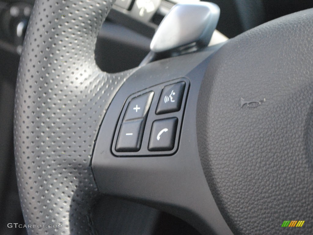 2009 BMW 1 Series 135i Convertible Controls Photo #62245549