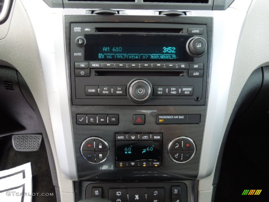 2011 Chevrolet Traverse LTZ AWD Audio System Photo #62246004